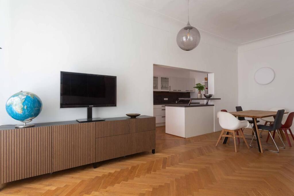 Traumhafte Wohnung Fuer 6 Pers. Melk Exterior photo